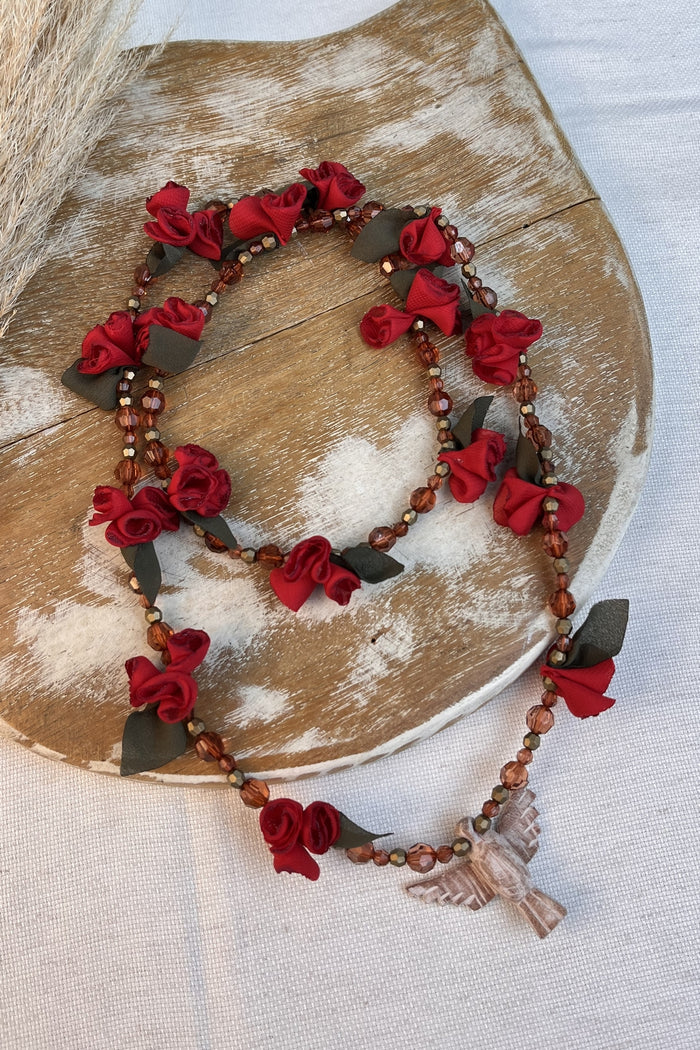 Colar Espírito Santo Flores Vermelhas Yacamim #289