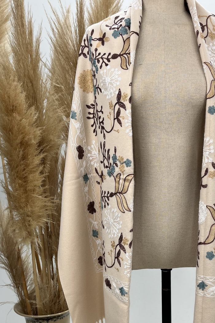 Cachecol Cashmere Bege Bordado Yacamim #233