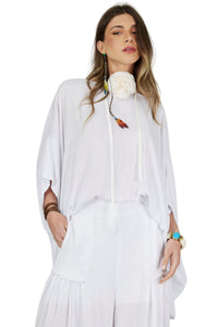 Bata Ampla Com Mangas 3/8 E Decote Canoa Branco Yacamim Q1