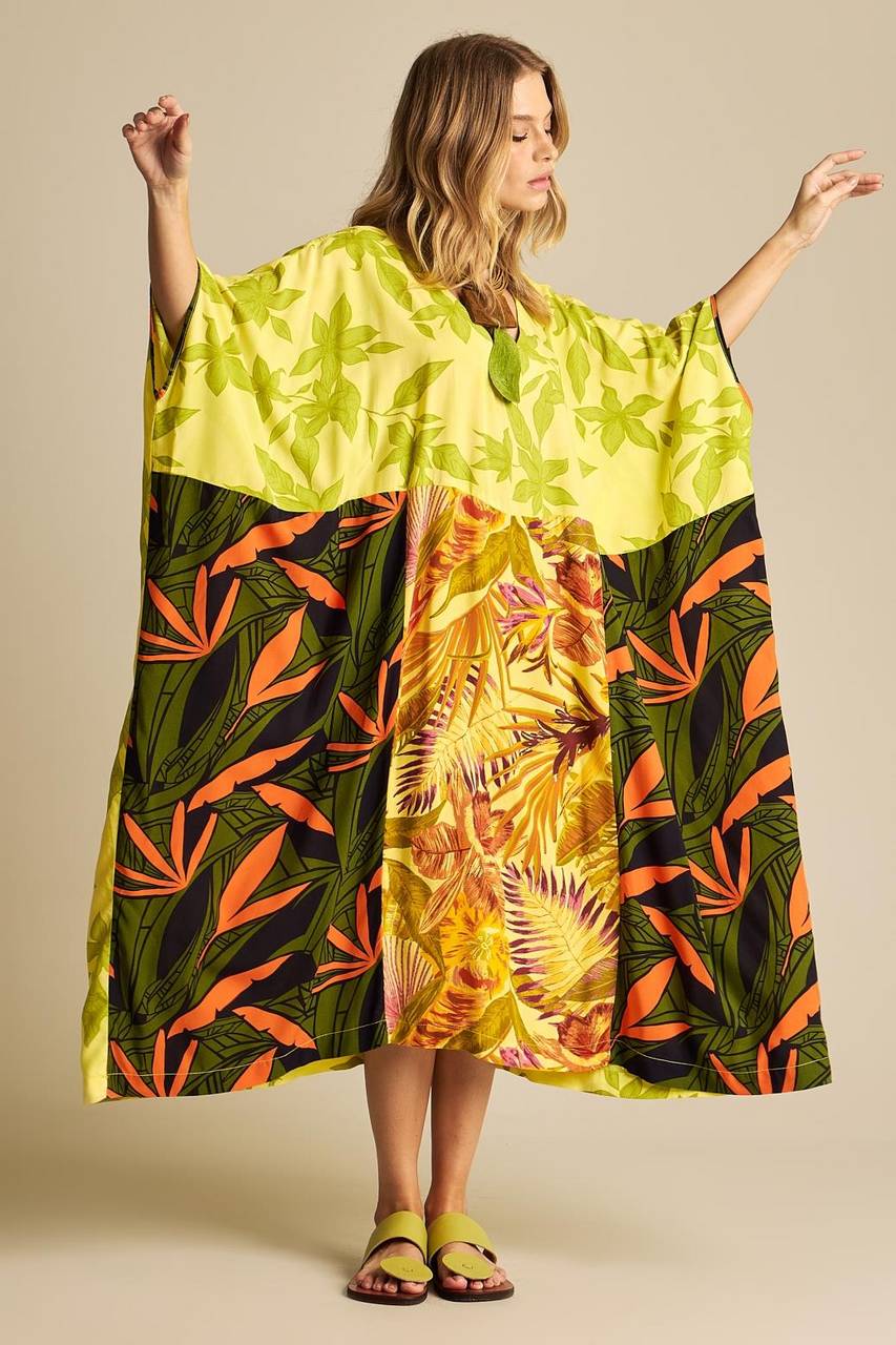 Kaftan Amplo Com Decote Em V Verde Patchwork Yacamim K4