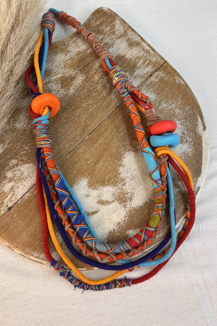 Colar Artesanal De Cordas Coloridas Yacamim #308