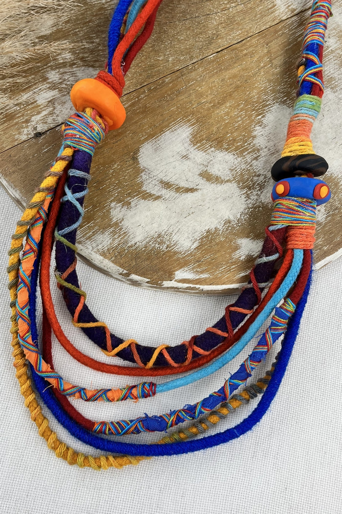 Colar Artesanal De Cordas Coloridas Yacamim #244