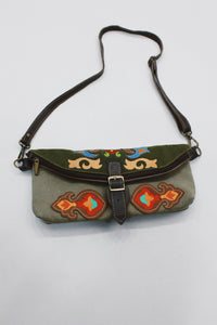 Bolsa Pochete De Lona Artesanal Verde Yacamim #522
