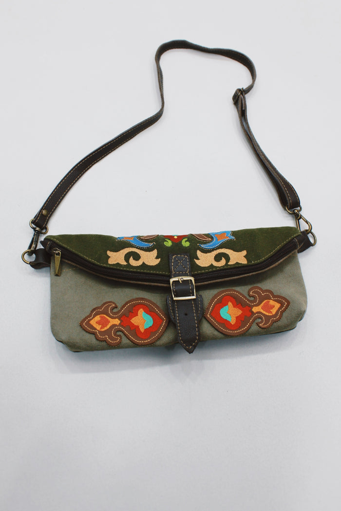 Bolsa Pochete De Lona Artesanal Verde Yacamim #522