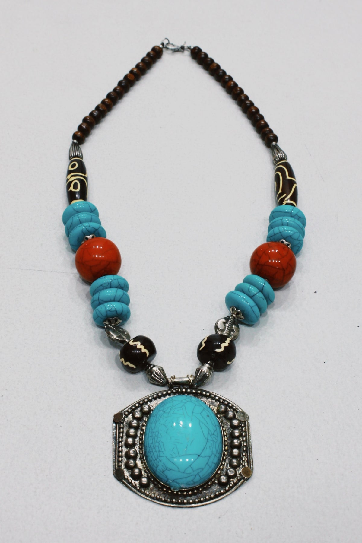 Colar Indiano Com Esferas Verdes Yacamim #637