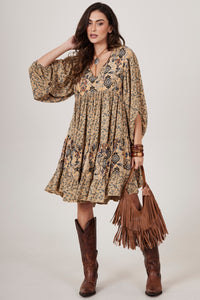 Vestido Curto Marrom Claro Patchwork Yacamim E26