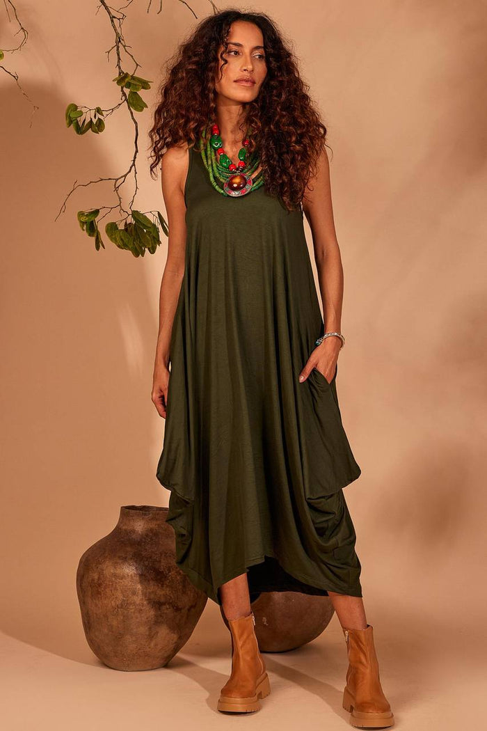 Vestido Regata Midi Com Bolsos Verde Escuro Yacamim