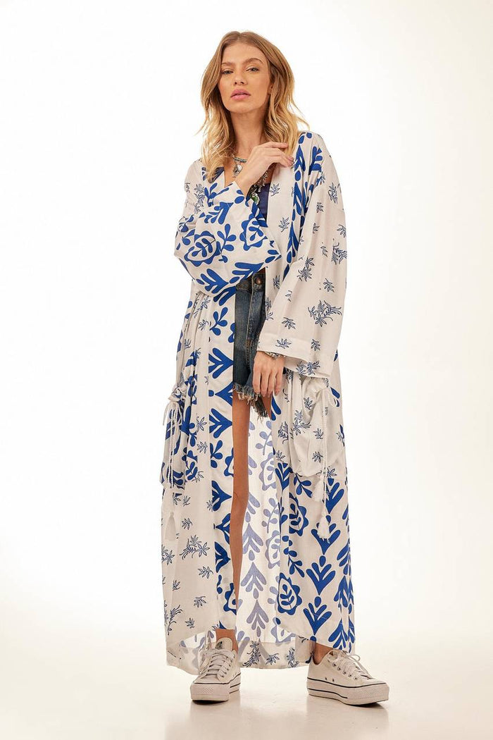 Kimono Longo Com Mangas Longas Branco Estampado Patchwork Yacamim