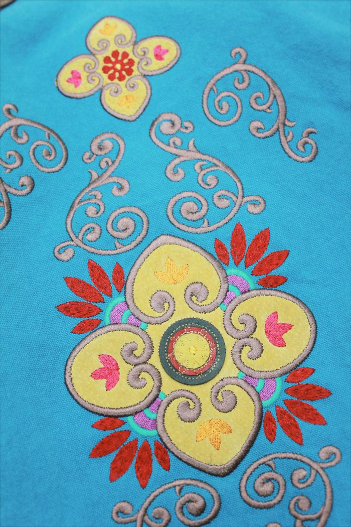 Bolsa De Lona Grande Artesanal Com Bordados Azul Claro Yacamim #526