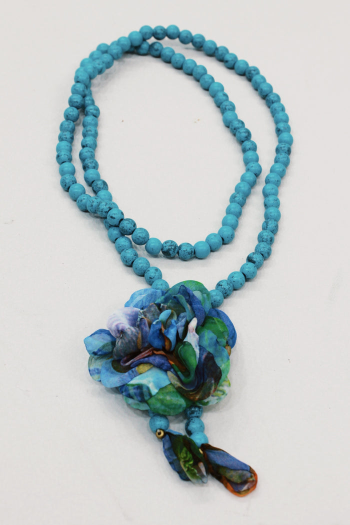 Colar Ave Maria Com Flor Verde Turquesa Yacamim #595