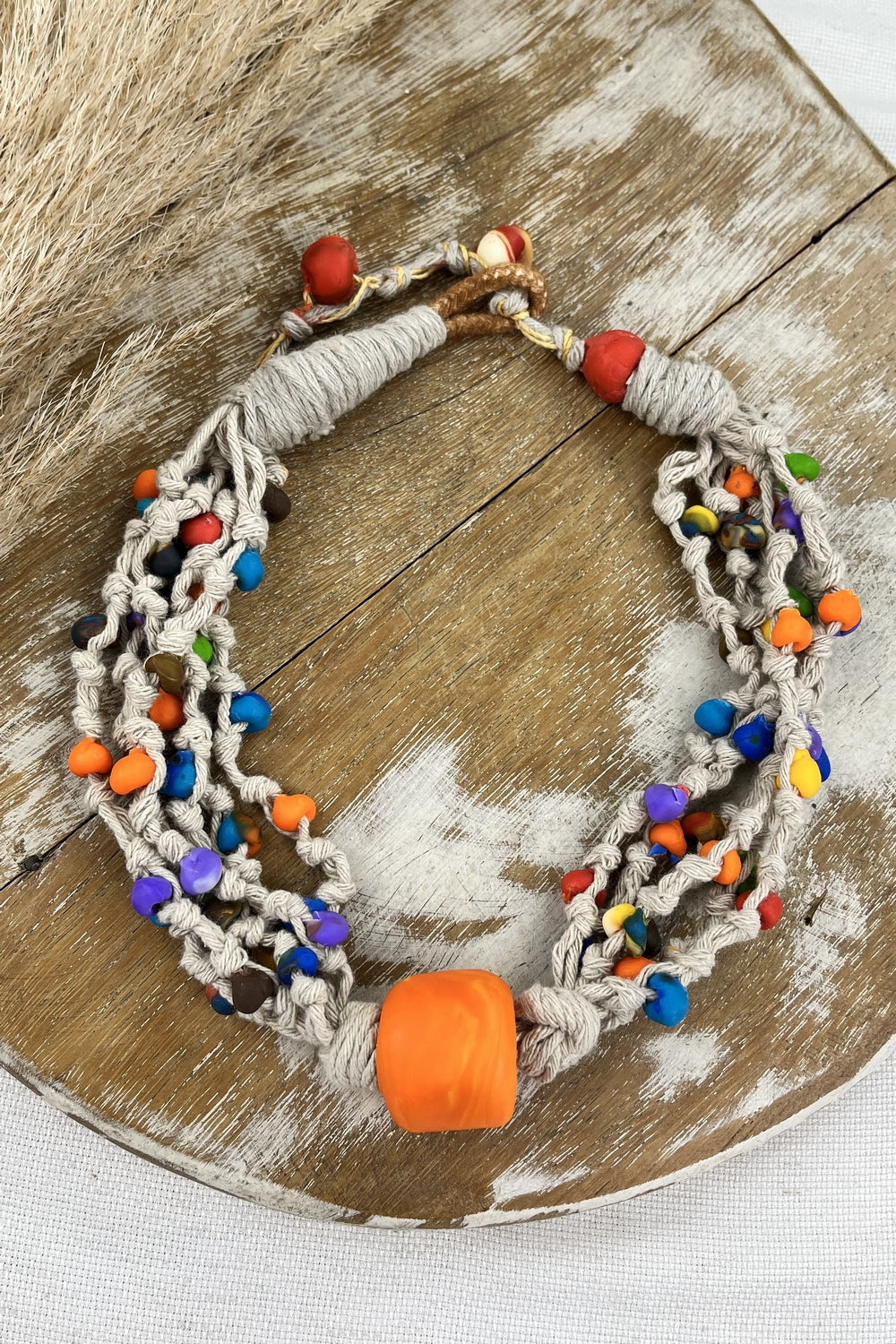 Colar Artesanal Curto De Cordas Bege Yacamim #209