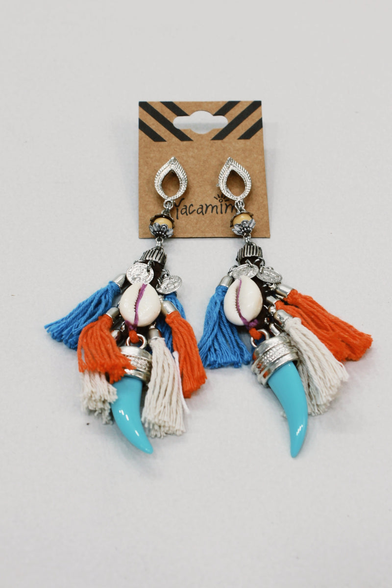 Brinco Artesanal Com Pompons E Conchinhas Yacamim #612