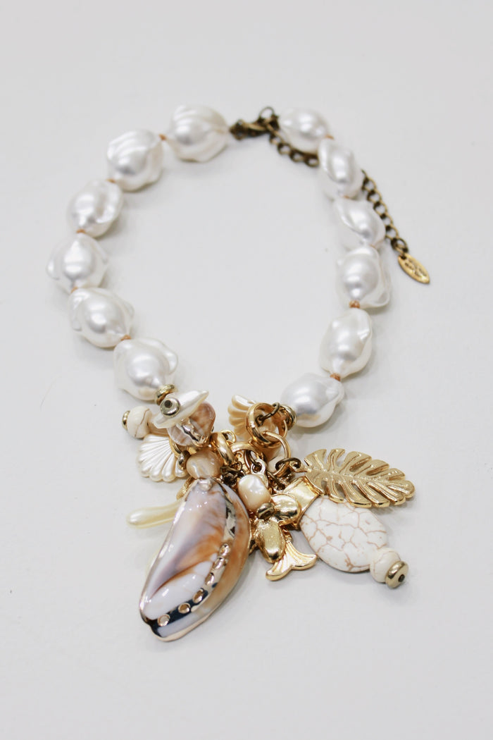 Colar Artesanal Cor Pérola Com Mix De Pingentes Yacamim #712