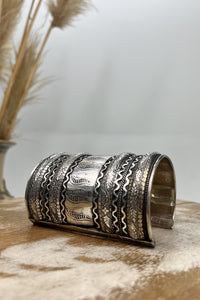 Bracelete Metálico Trabalhado Yacamim #184