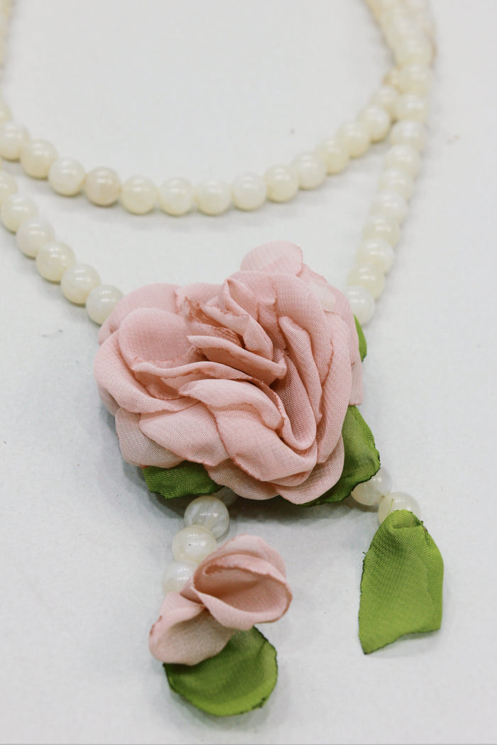 Colar Ave Maria Com Flor Rosé Yacamim #589