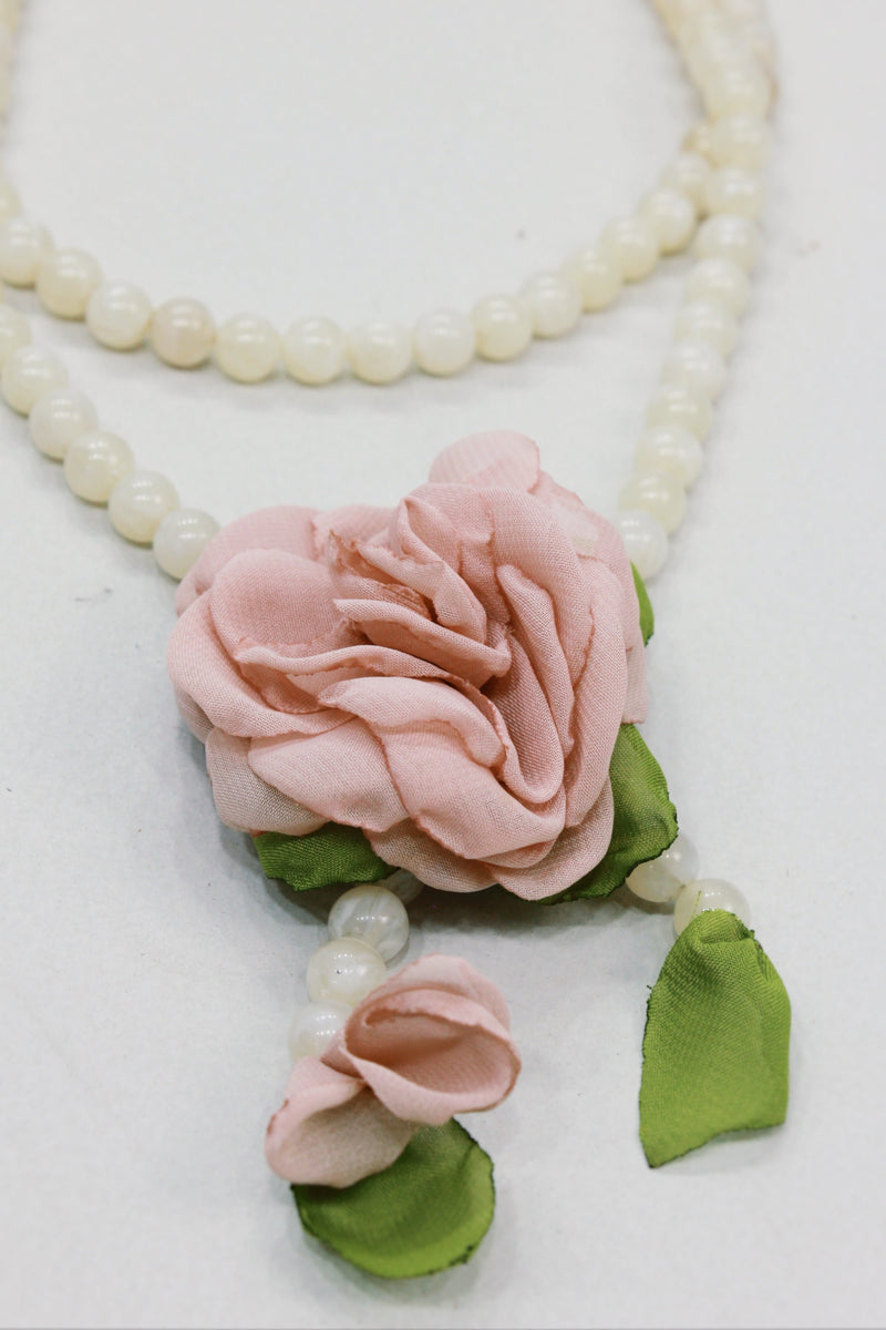 Colar Ave Maria Com Flor Rosé Yacamim #589