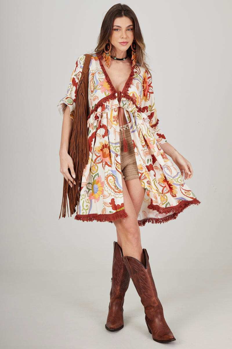 Vestido Curto Aberto Com Franjas Bege Cashmere Yacamim E5