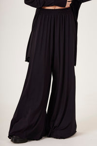 Calça Pantalona Preta Yacamim G2 Liso
