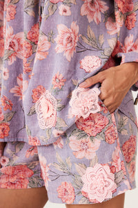 Shorts Inhotim 100% Algodão Com Flores Bordadas Floral Lilás Yacamim A10