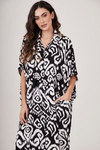 Chemise Midi Estampada Branca E Preta Estampada Yacamim N9