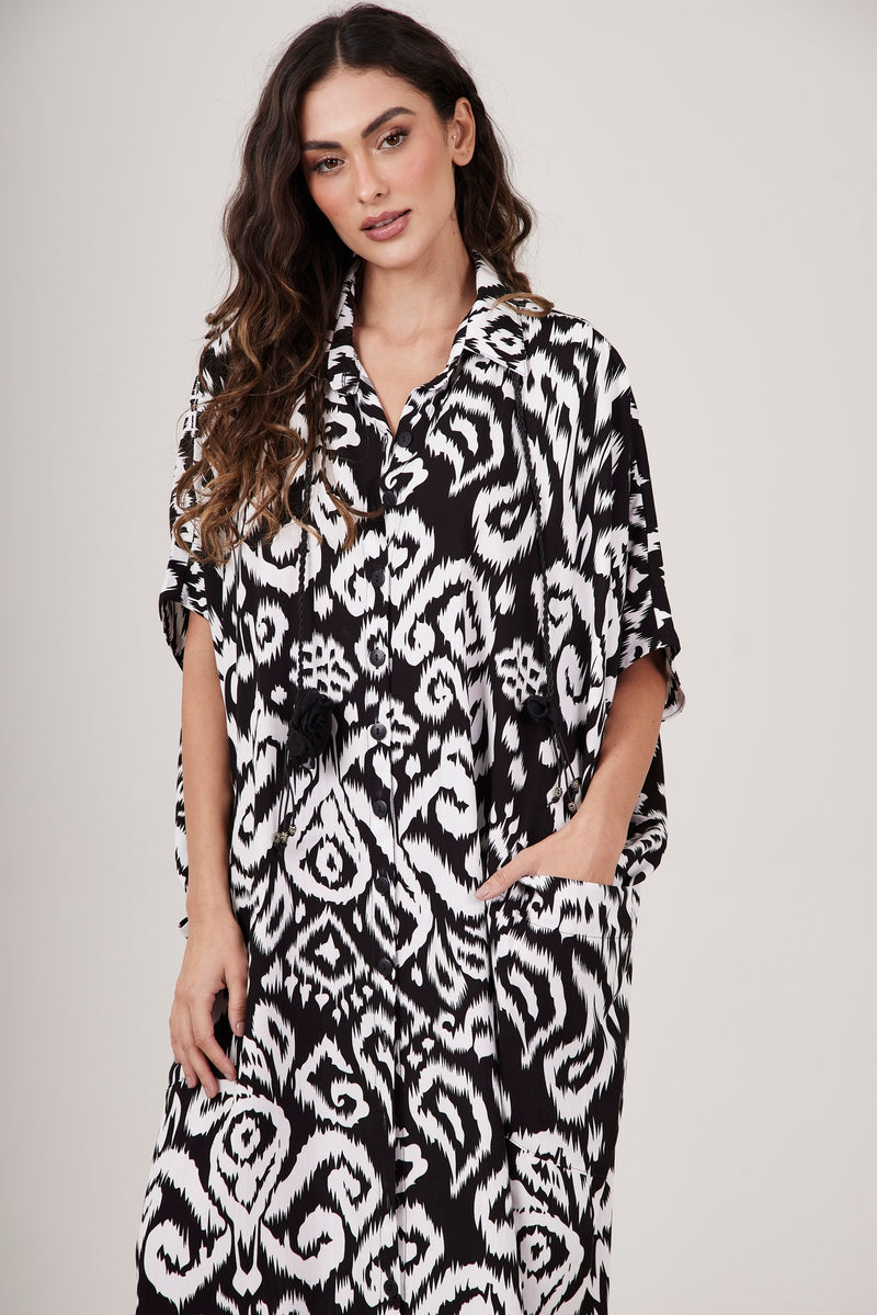 Chemise Midi Estampada Branca E Preta Estampada Yacamim N9