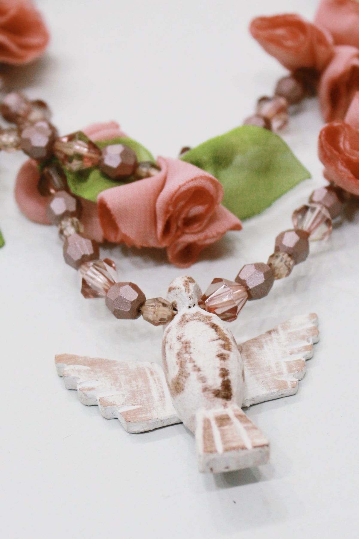 Colar Espírito Santo Flores Rosé Yacamim #703