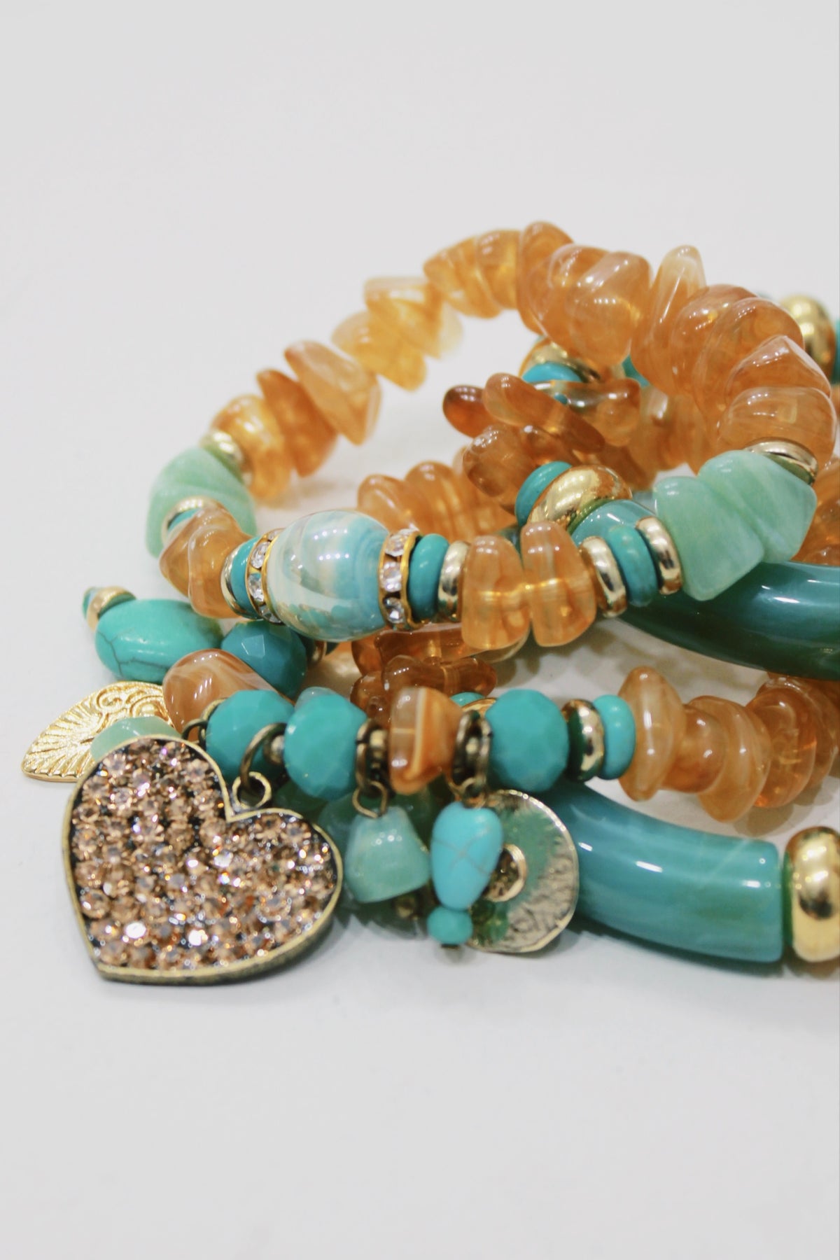 Kit De Pulseiras Com Mix De Pingentes Yacamim #706