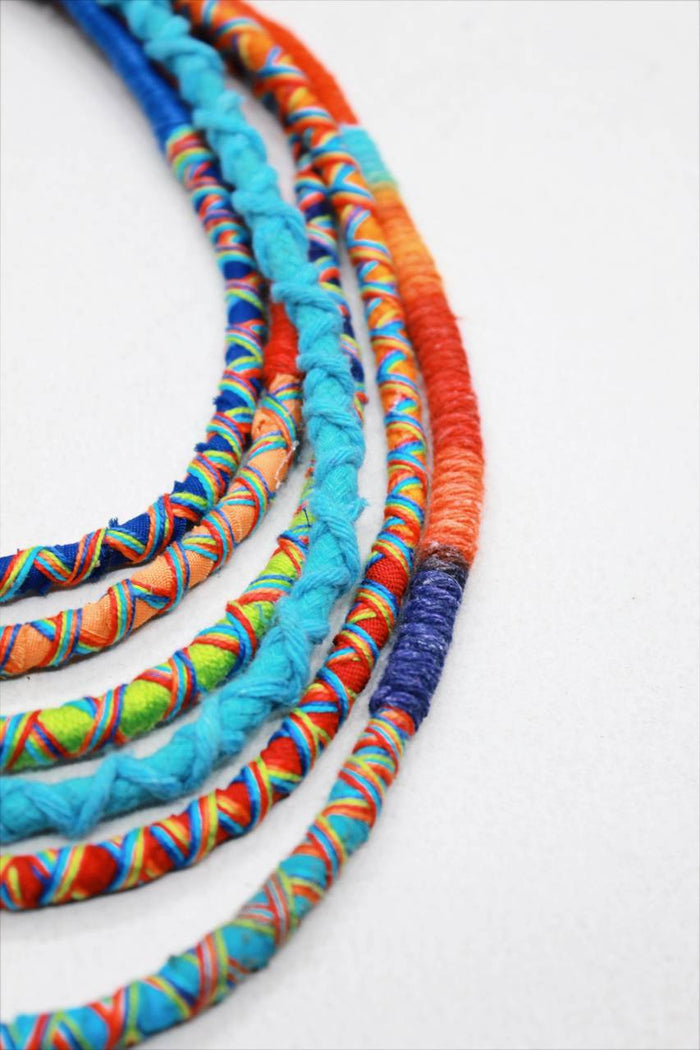 Colar Artesanal De Cordas Coloridas Yacamim #564