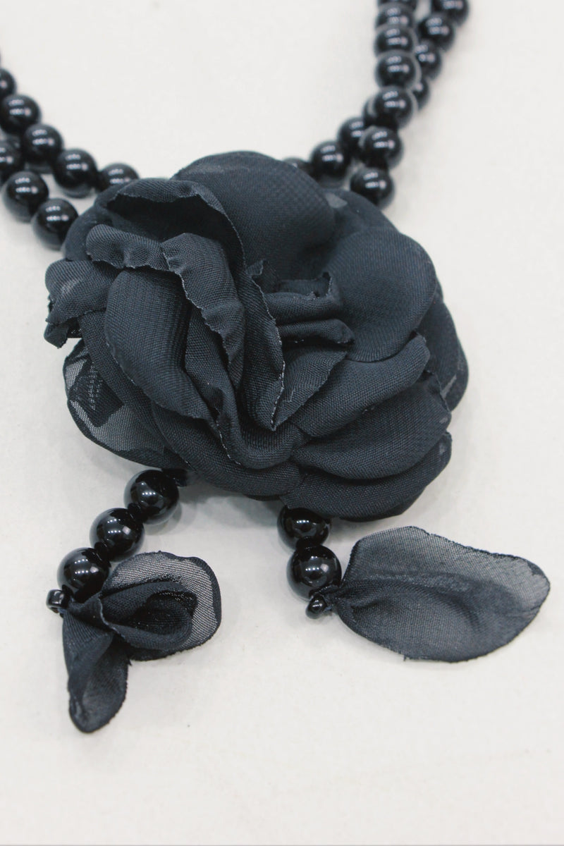 Colar Ave Maria Com Flor Preta Yacamim #594