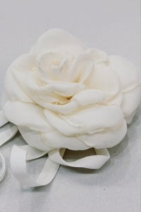 Colar Chocker Com Flor Branca #606