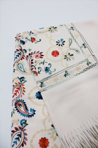 Cachecol Cashmere Bege Bordado Yacamim #720