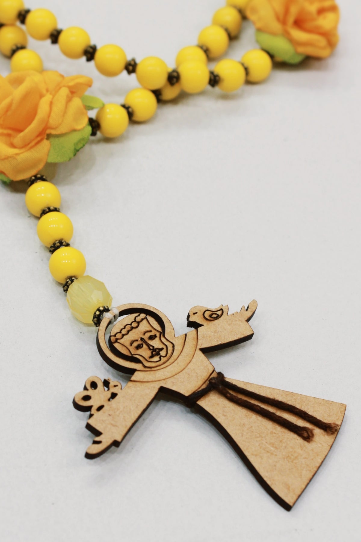 Colar Terço São Francisco De Assis Amarelo Yacamim #586