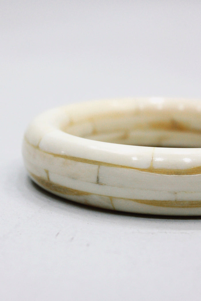 Pulseira Bracelete Arredondado Bege Yacamim #453