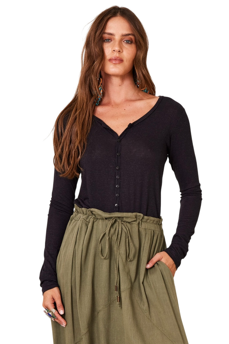 Blusa Básica Com Mangas Longas Justas Preta Yacamim B18