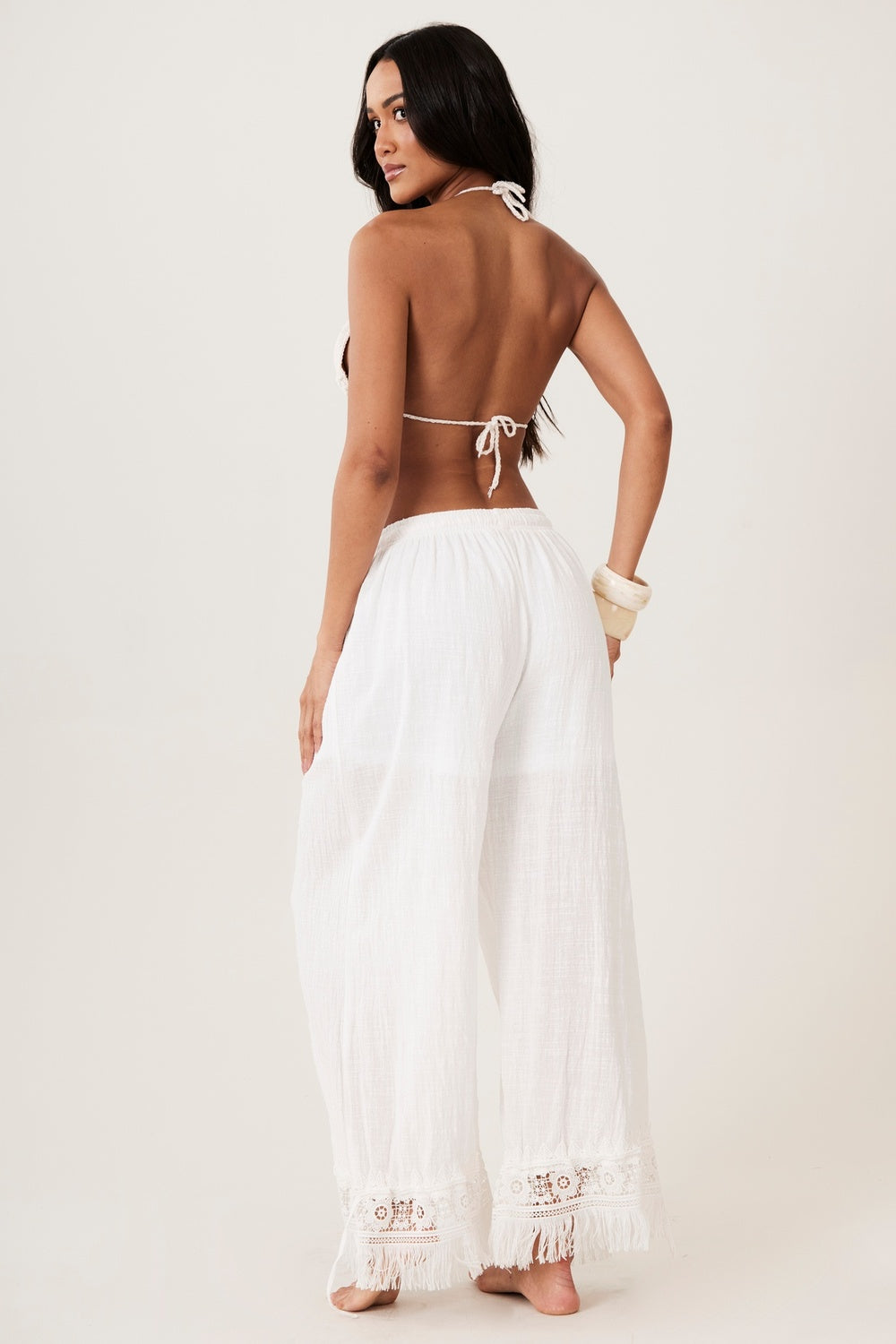 Calça Com Forro E Rendas Na Barra Branco Yacamim G3