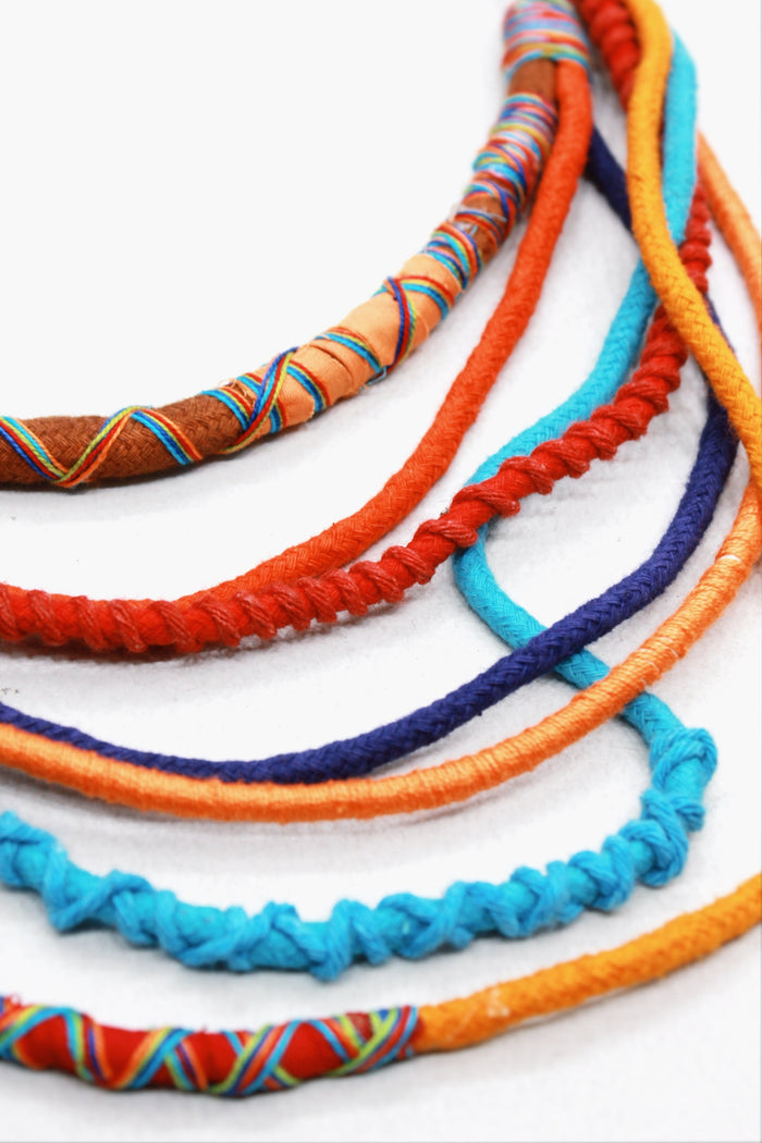 Colar Artesanal De Cordas Coloridas Yacamim #572