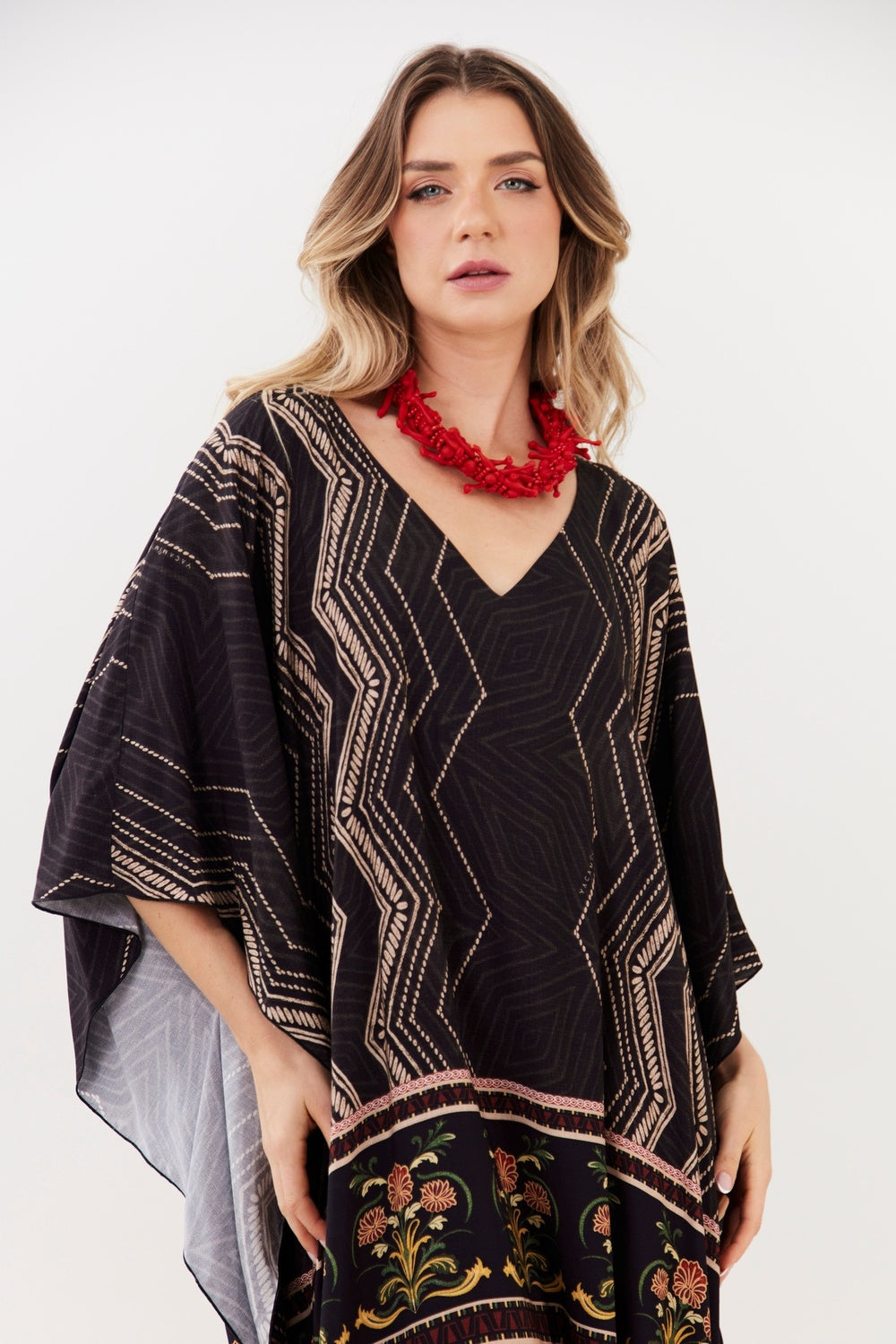 Kaftan Amplo Preto E Terracota Estampado Yacamim J5