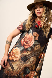 Vestido Longo De Mangas Curtas Grafite Estampa De Violão Yacamim