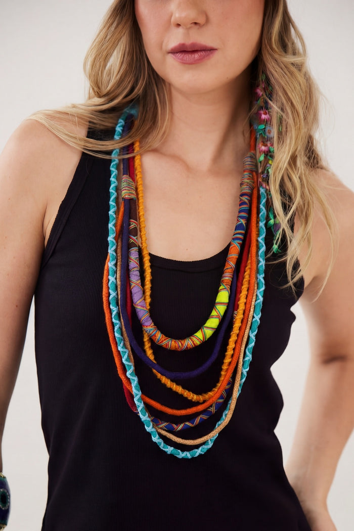 Colar Artesanal De Cordas Coloridas Yacamim #875