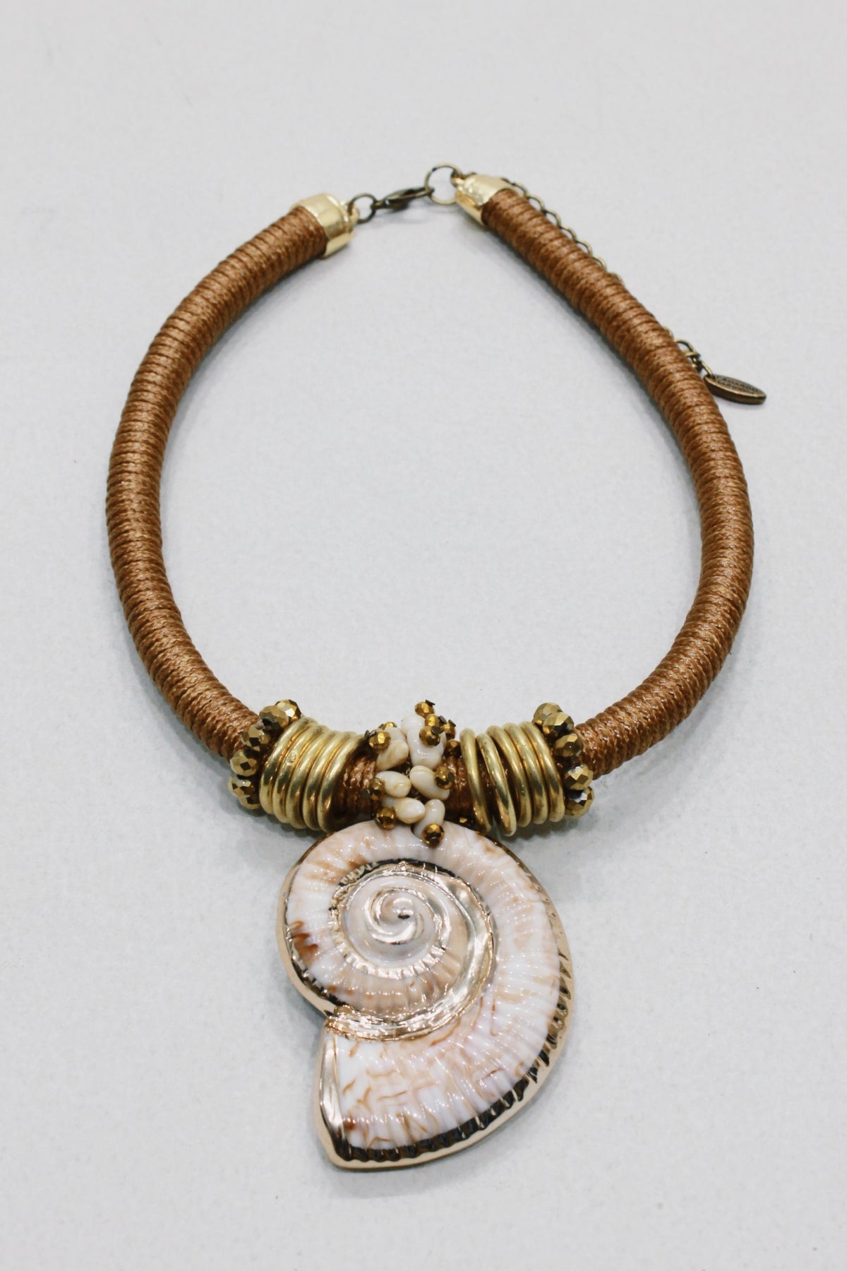 Colar Artesanal Com Pingente De Concha Yacamim #627