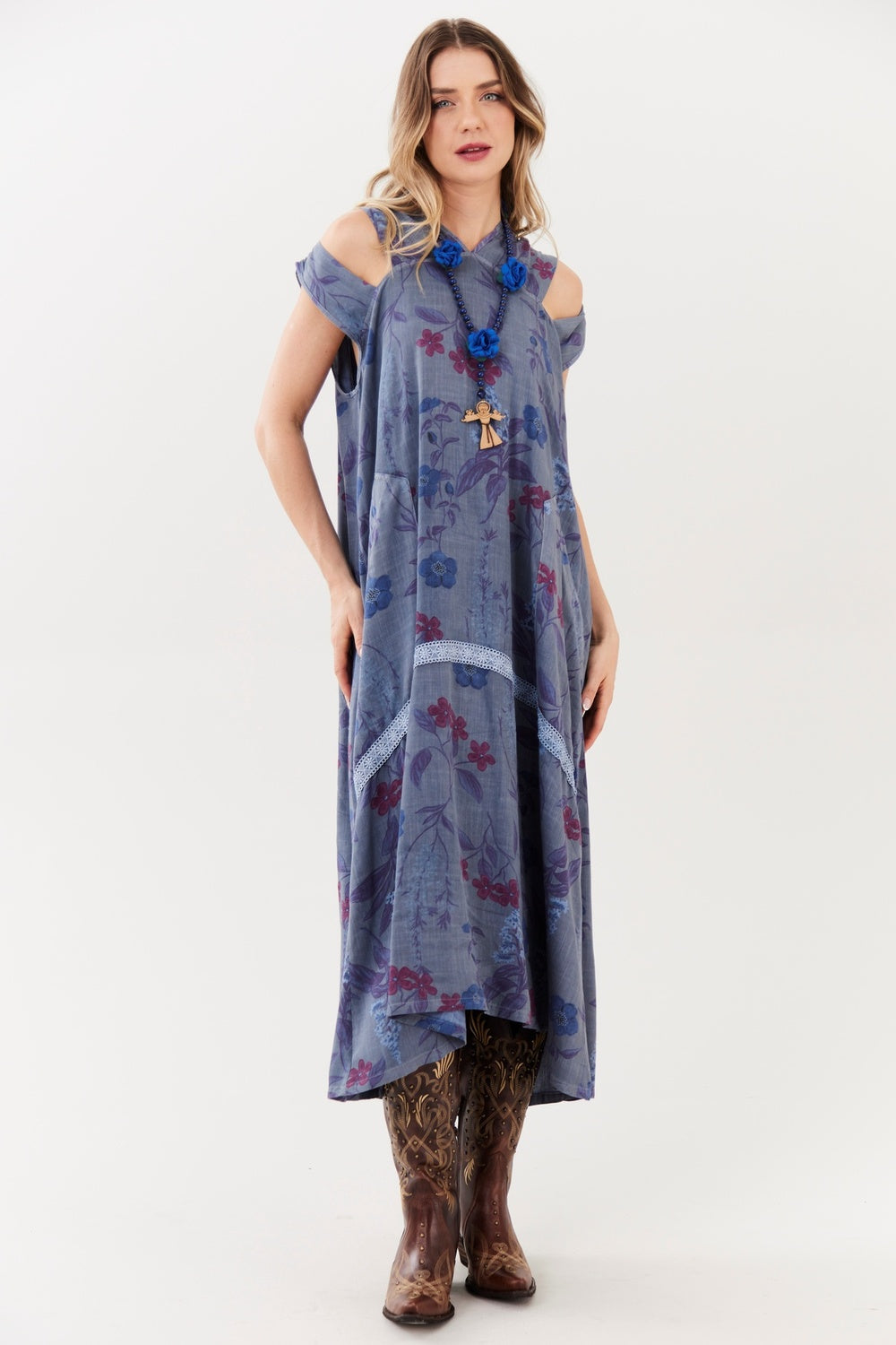 Vestido Midi Com Ombros Vazados E Capuz Yacamim D8