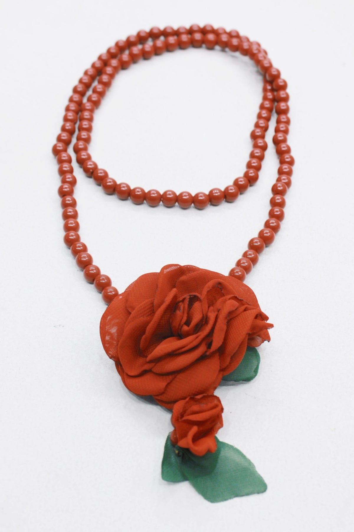 Colar Ave Maria Com Flor Marrom Yacamim #550