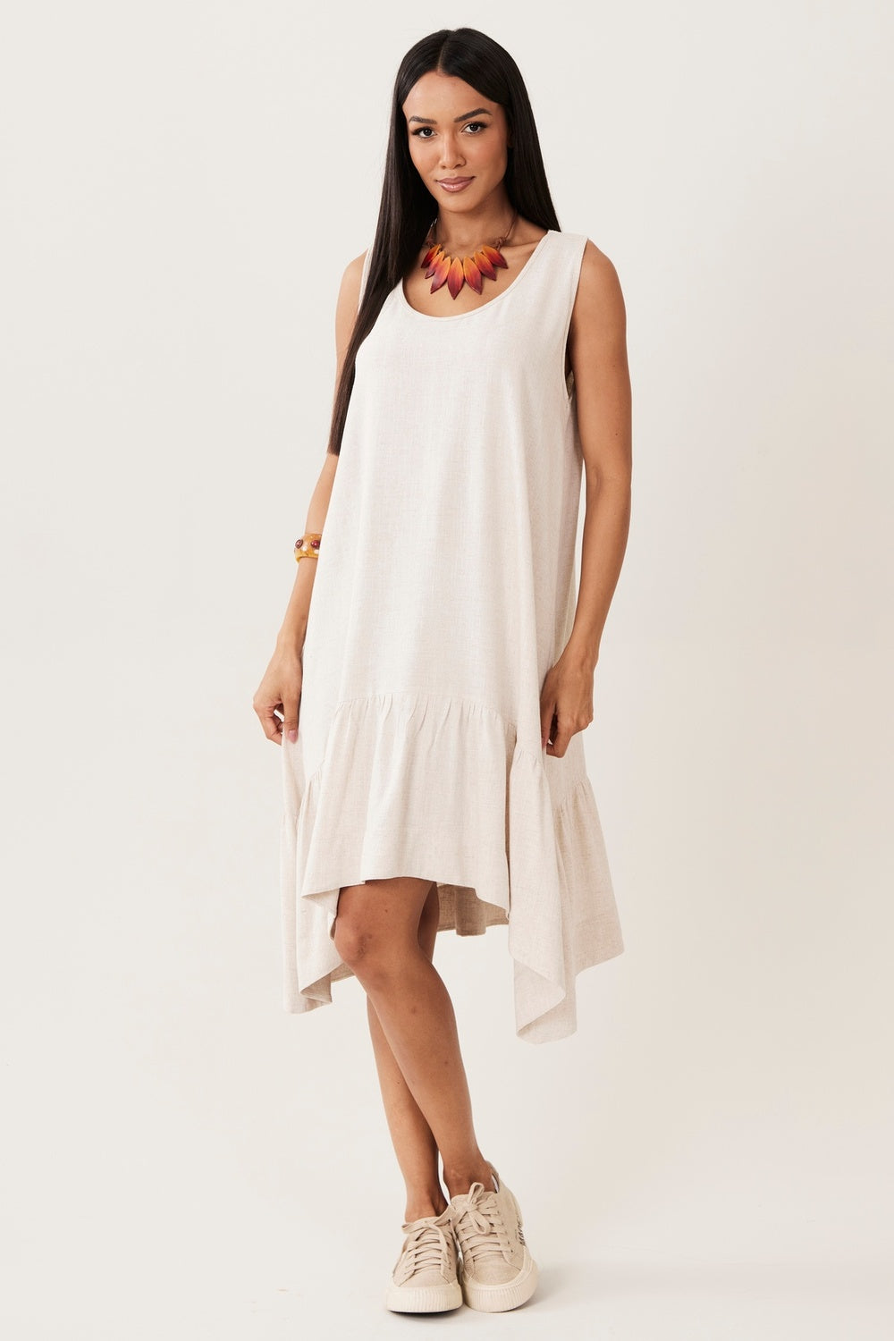 Vestido Regata De Viscolinho Com Pontas Laterais Bege Yacamim C4