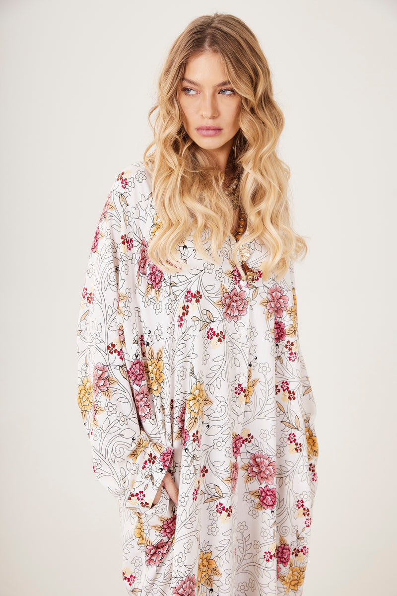 Chemise Longo Amplo Off White Estampa Floral Yacamim N2