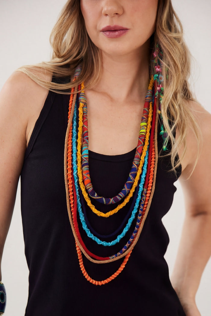 Colar Artesanal De Cordas Coloridas Yacamim #876