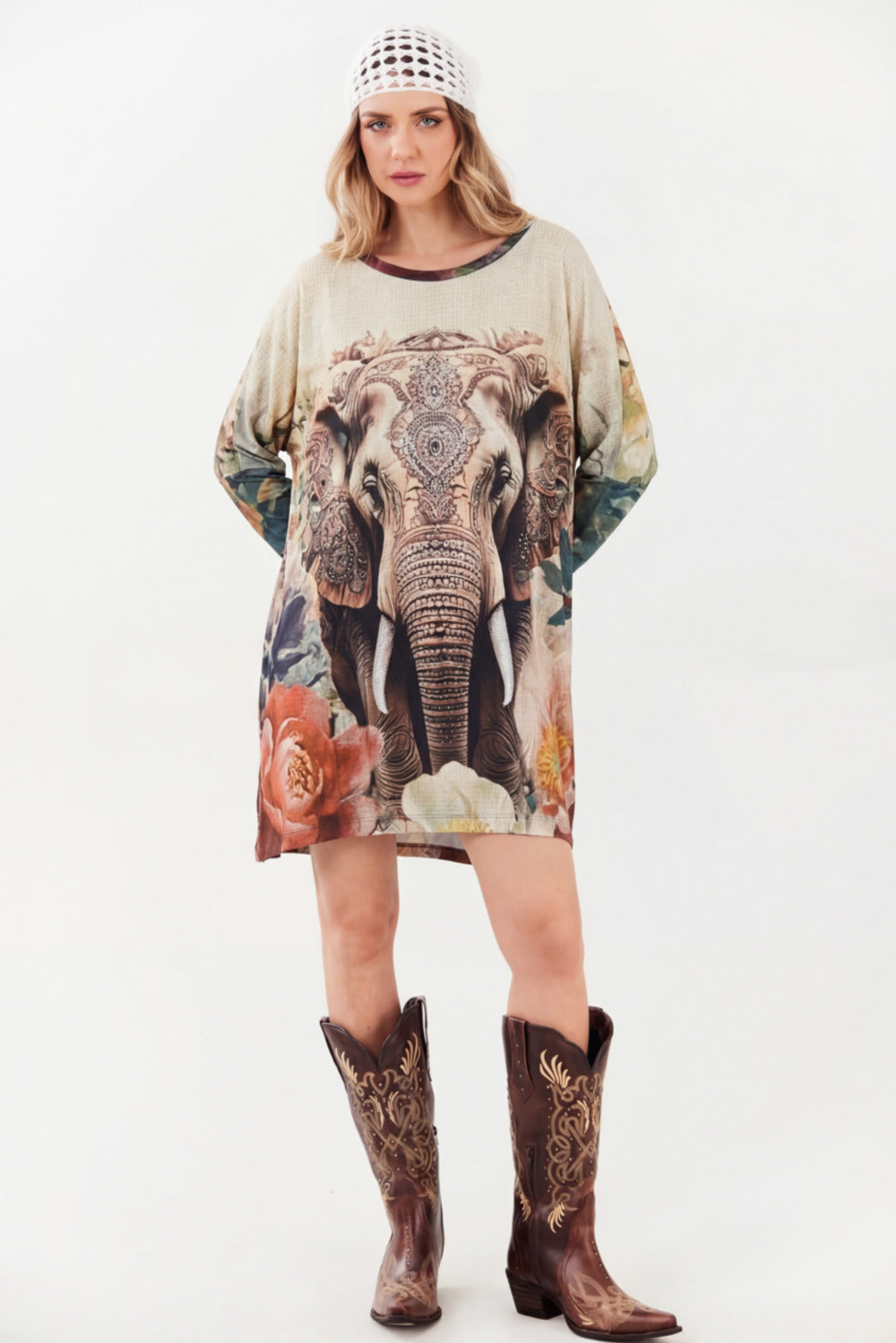 Bata Ampla Com Pedrinhas Estampa Elefante Indiano Bege Yacamim B21