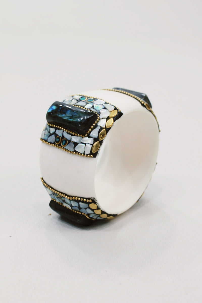 Pulseira Bracelete Largo De Cerâmica Com Pedras Yacamim #581