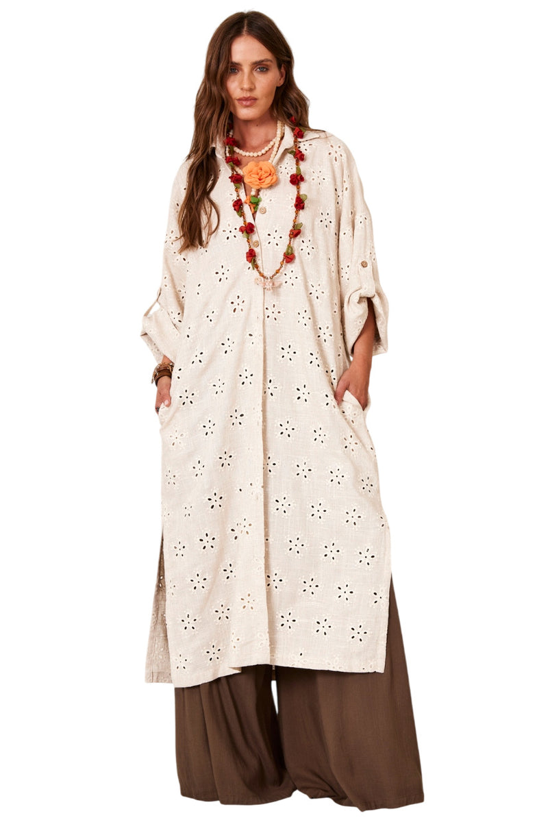 Chemise Longa De Linho Com Bordados Bege Yacamim M2