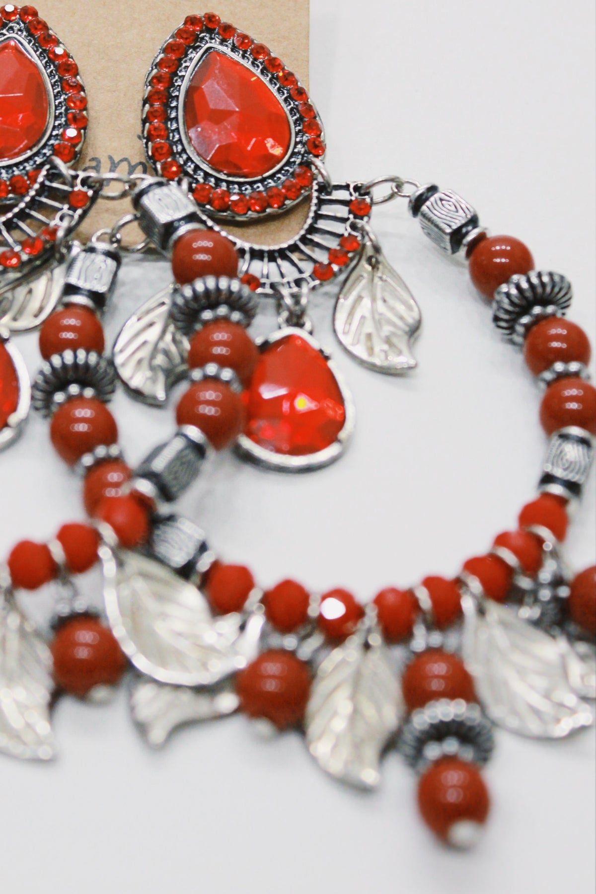 Brinco Artesanal De Miçangas Vermelho Yacamim #679