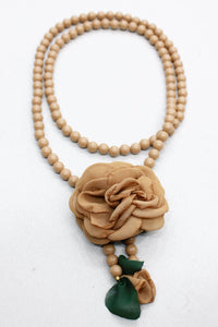 Colar Ave Maria Com Flor Nude Yacamim #559